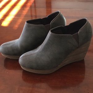 Dr Scholl’s wedge booties